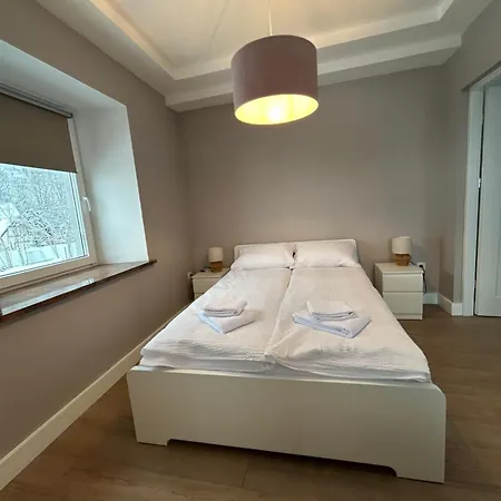 Apartment Krysztal 2 *